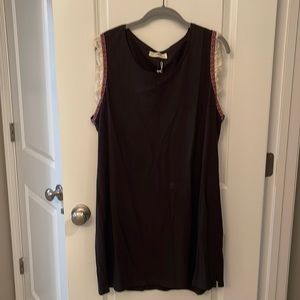 Sleeveless lightweight summer dress